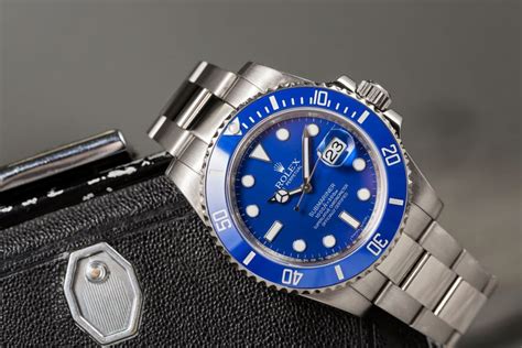 rolex submariner dunkelblau|Rolex Submariner bezel.